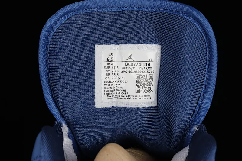 All categories Air Jordan Jordan series basketball shoes Air Jordan 1 Low Z version Air Jordan 1 Low "Marina Blue" AJ1 Joe 1 white and blue cultural basketball shoes DC0774-114
